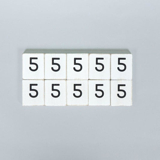 1.5x1.75x.25 wd letter tile s/10 (5) wh/bk